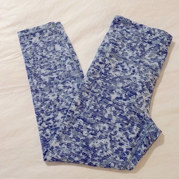 Athleta Elation Textured 7/8 Tight - Picture 2 of 6